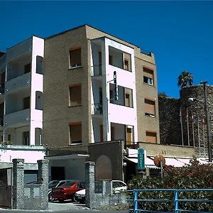 Hotel Gino, Noli